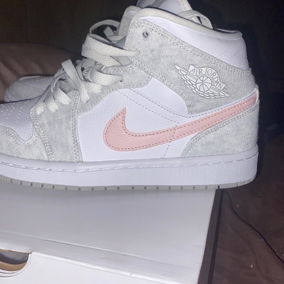 COPY - Jordan 1 mid light iron gray - Picture 1 of 5